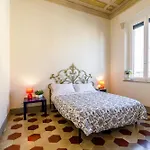 Guesthost - Casa Calise Elegant With Garage Nyaraló Siena