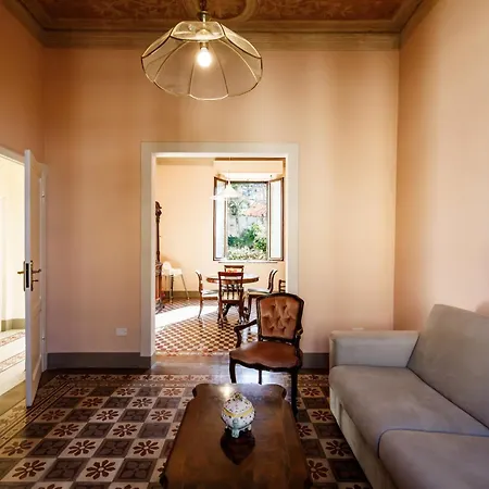 Casa de Férias Guesthost - Casa Calise Elegant With Garage Siena