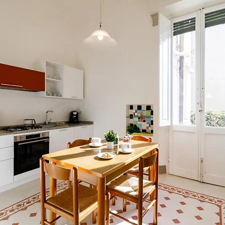 Guesthost - Casa Calise Elegant With Garage *