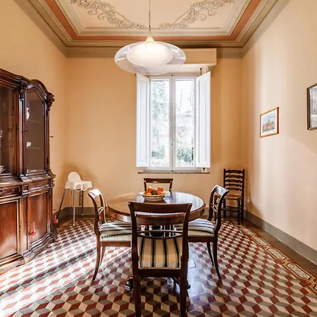 Guesthost - Casa Calise Elegant With Garage Siena