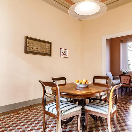 Guesthost - Casa Calise Elegant With Garage Casa de Férias Siena