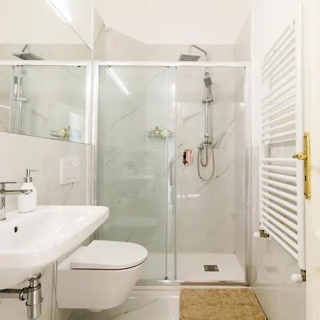 Guesthost - Casa Calise Elegant With Garage Siena