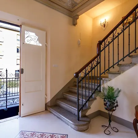 Guesthost - Casa Calise Elegant With Garage Casa de Férias